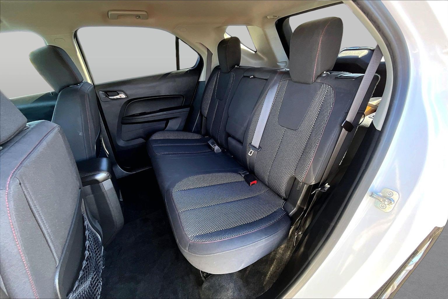 Used 2017 Chevrolet Equinox LS AWD/4WD image 24