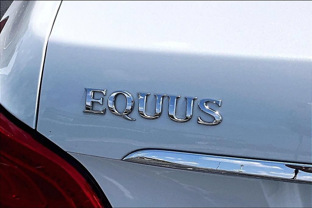 Used 2011 Hyundai Equus Ultimate RWD image 8