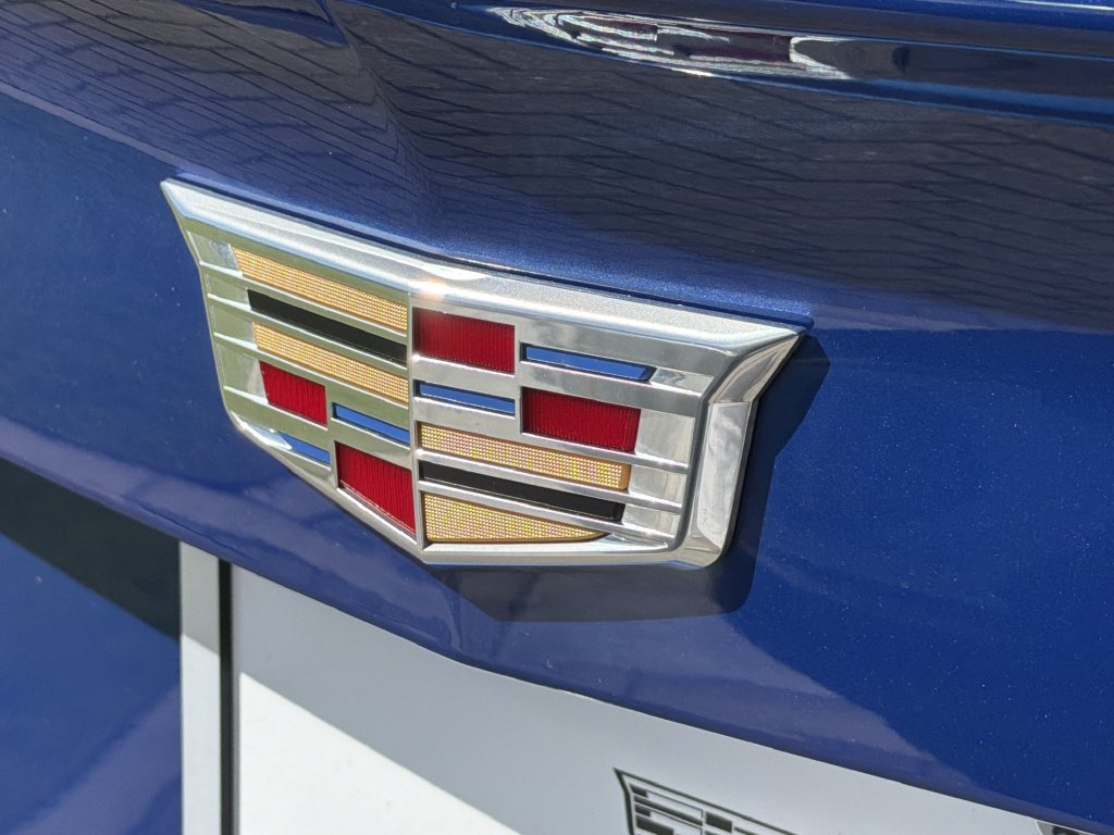 Certified 2023 Cadillac XT4 Premium Luxury FWD image 11