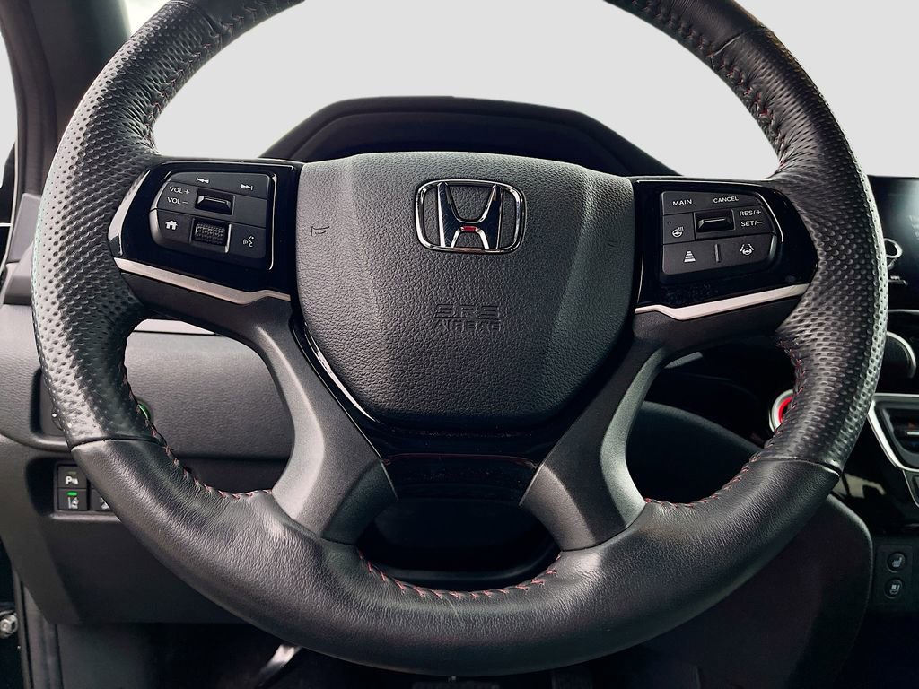 Used 2024 Honda Ridgeline Black Edition image 11