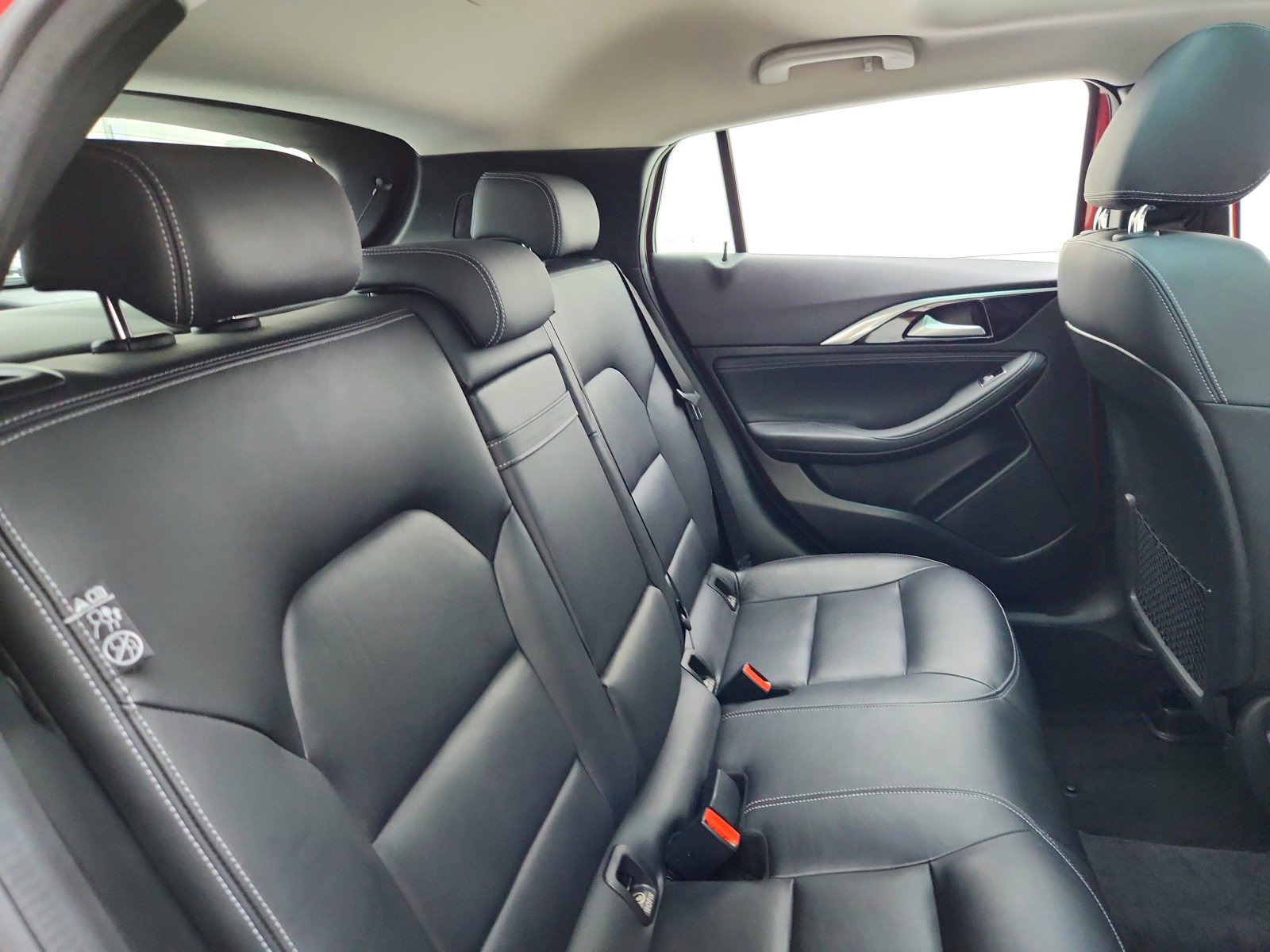 Used 2019 INFINITI QX30 w/ Cargo Package FWD image 32