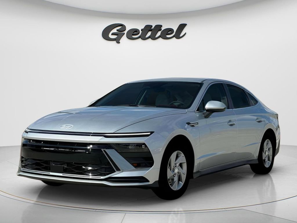 New 2025 Hyundai Sonata SE image 1