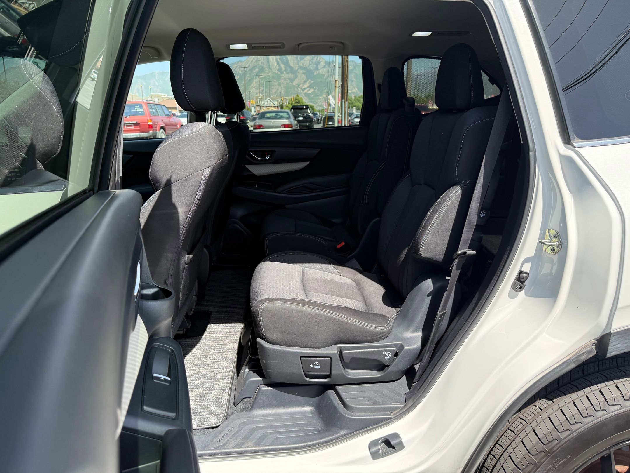 Used 2019 Subaru Ascent Premium AWD/4WD image 24
