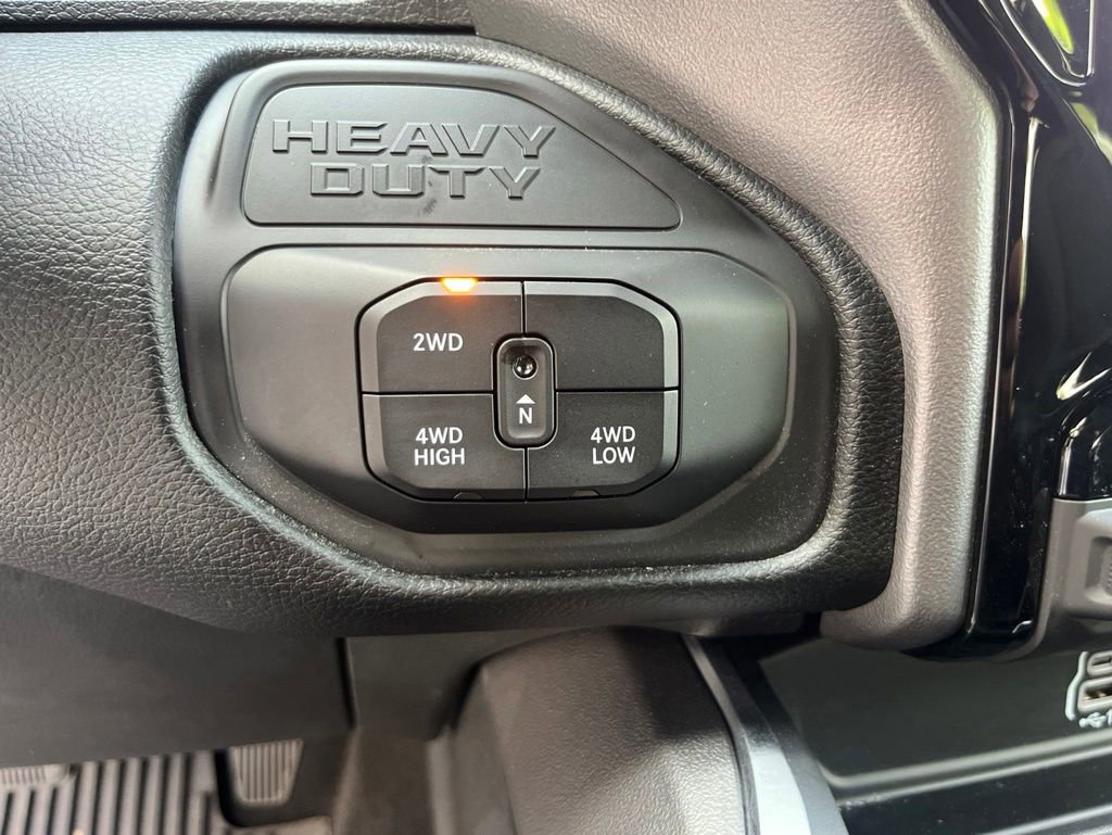 Used 2026 RAM 3500 Big Horn AWD/4WD image 42