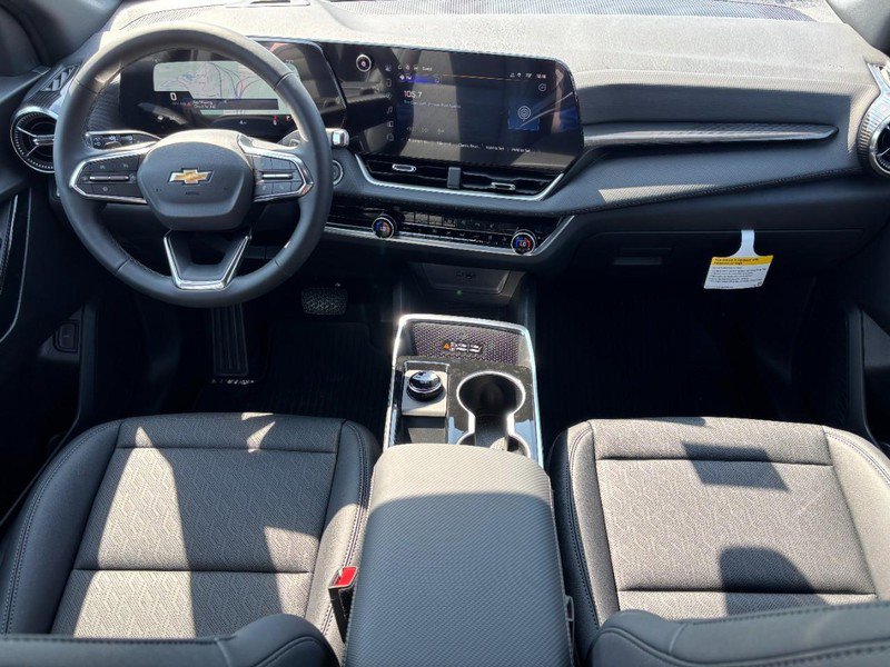 New 2026 Chevrolet Equinox LT w/ Convenience Package II FWD image 6