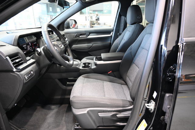 New 2027 GMC Terrain Elevation w/ Black Edition FWD image 9