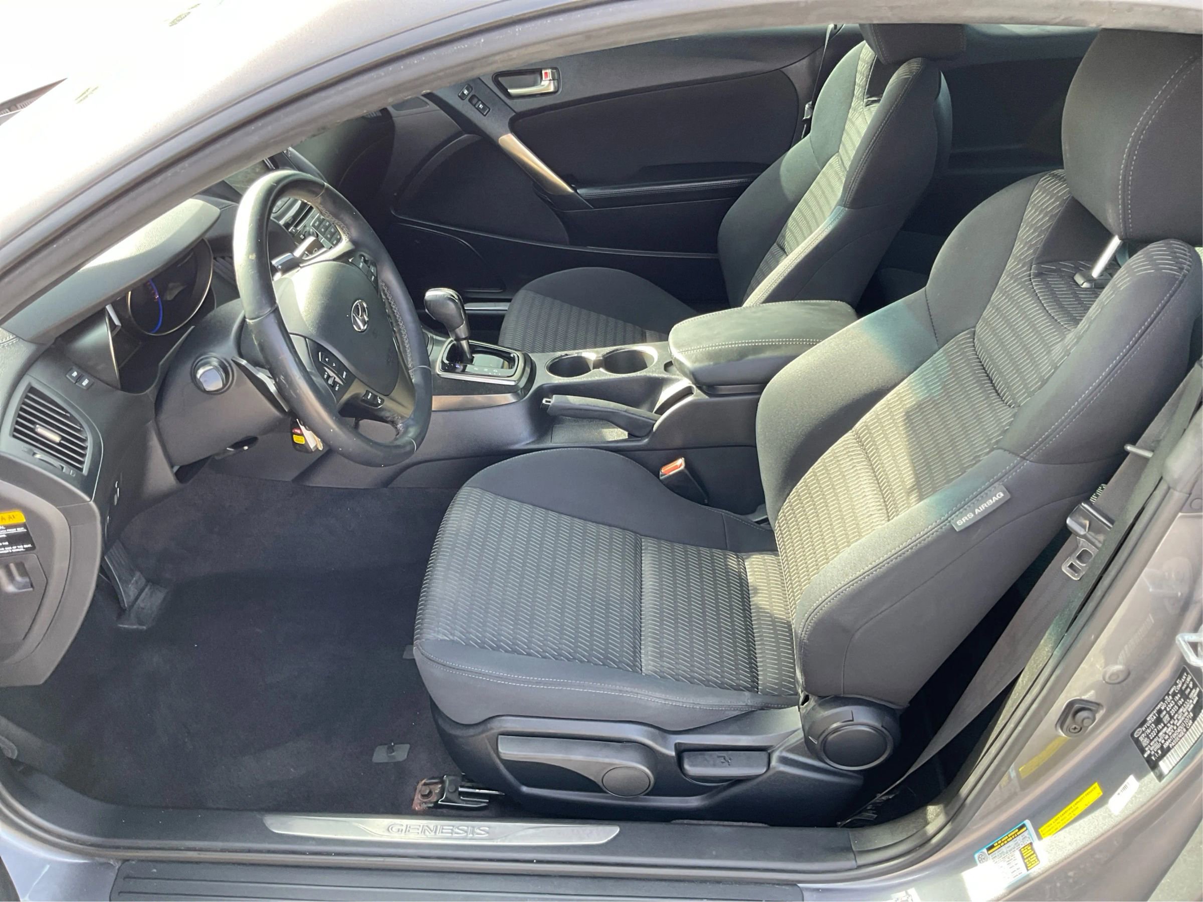 Used 2013 Hyundai Genesis 2.0T RWD image 9