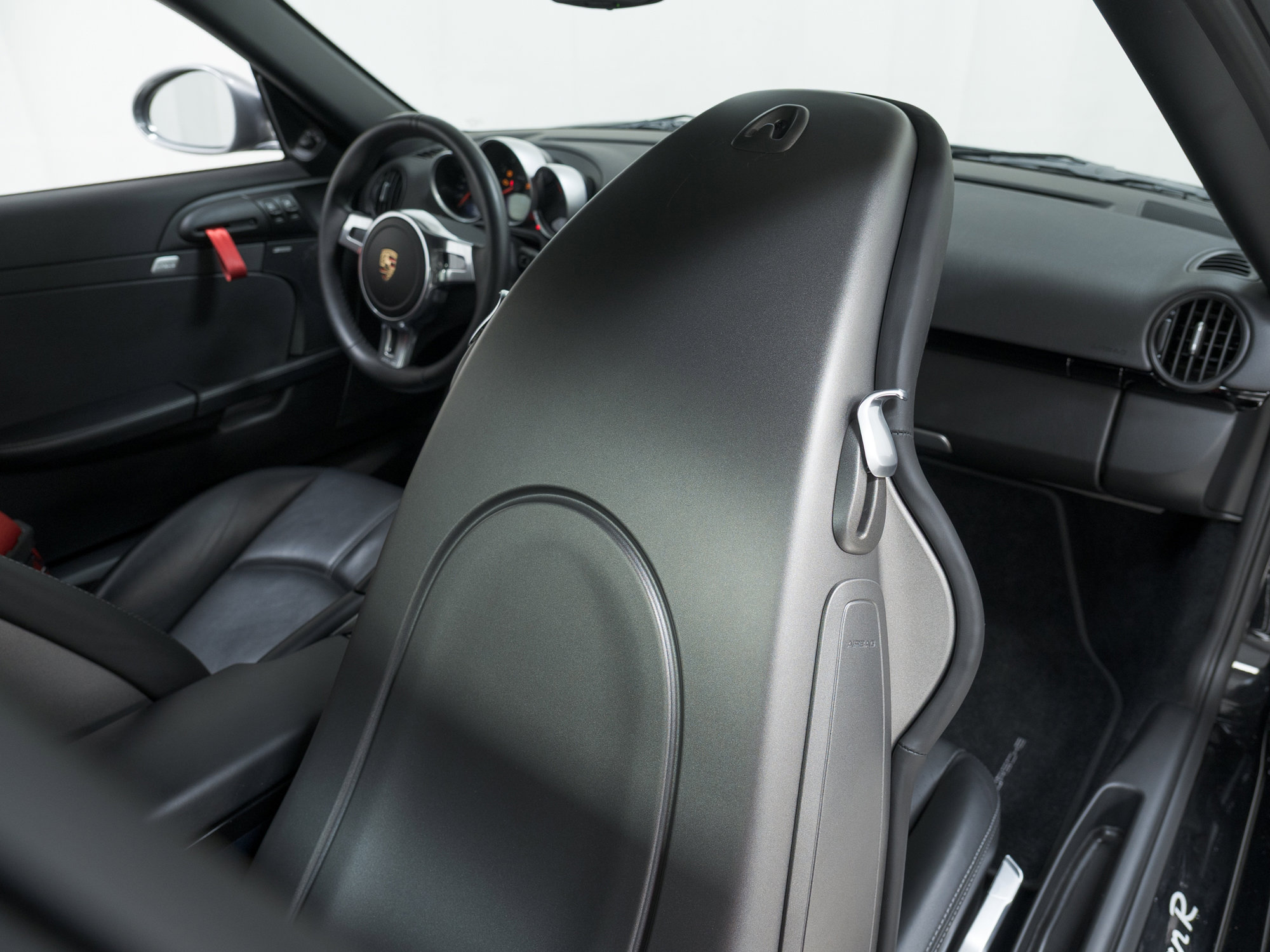 Used 2012 Porsche Cayman R RWD image 38