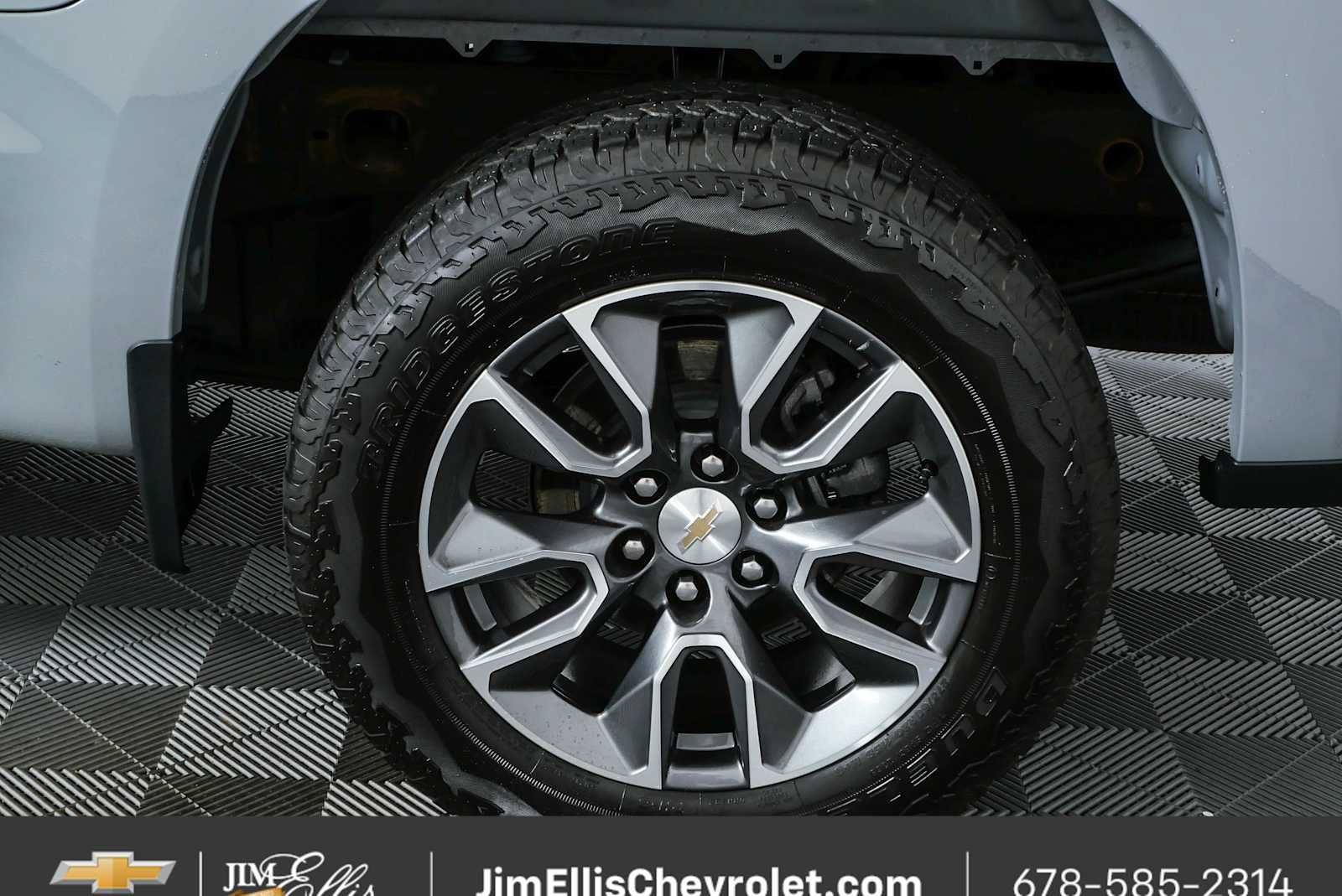 Certified 2024 Chevrolet Silverado 1500 LT AWD/4WD image 33