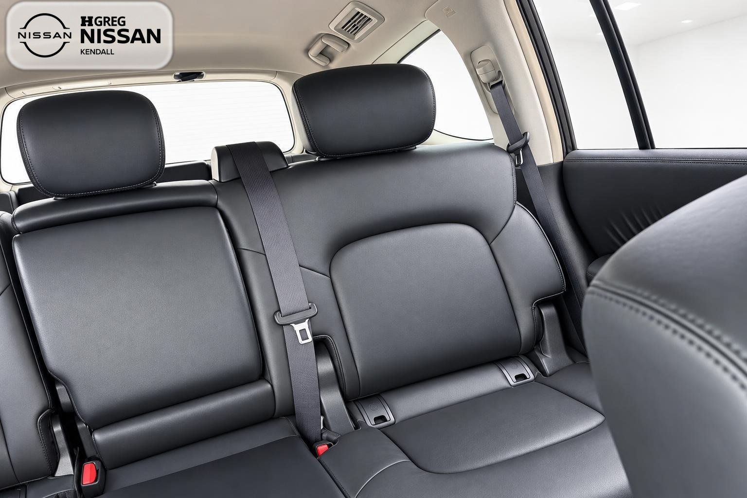 Used 2021 Nissan Armada SV w/ SV Appearance Package RWD image 12