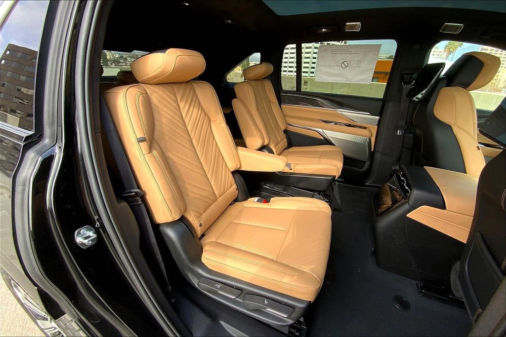New 2025 Cadillac Escalade IQ Luxury 2 image 30