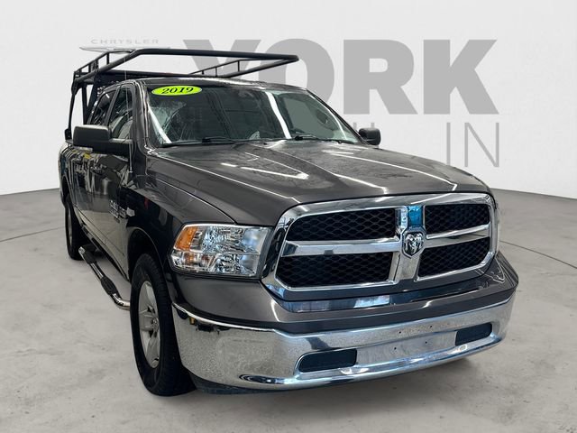 Used 2019 RAM 1500 Classic SLT w/ Luxury Group image 7