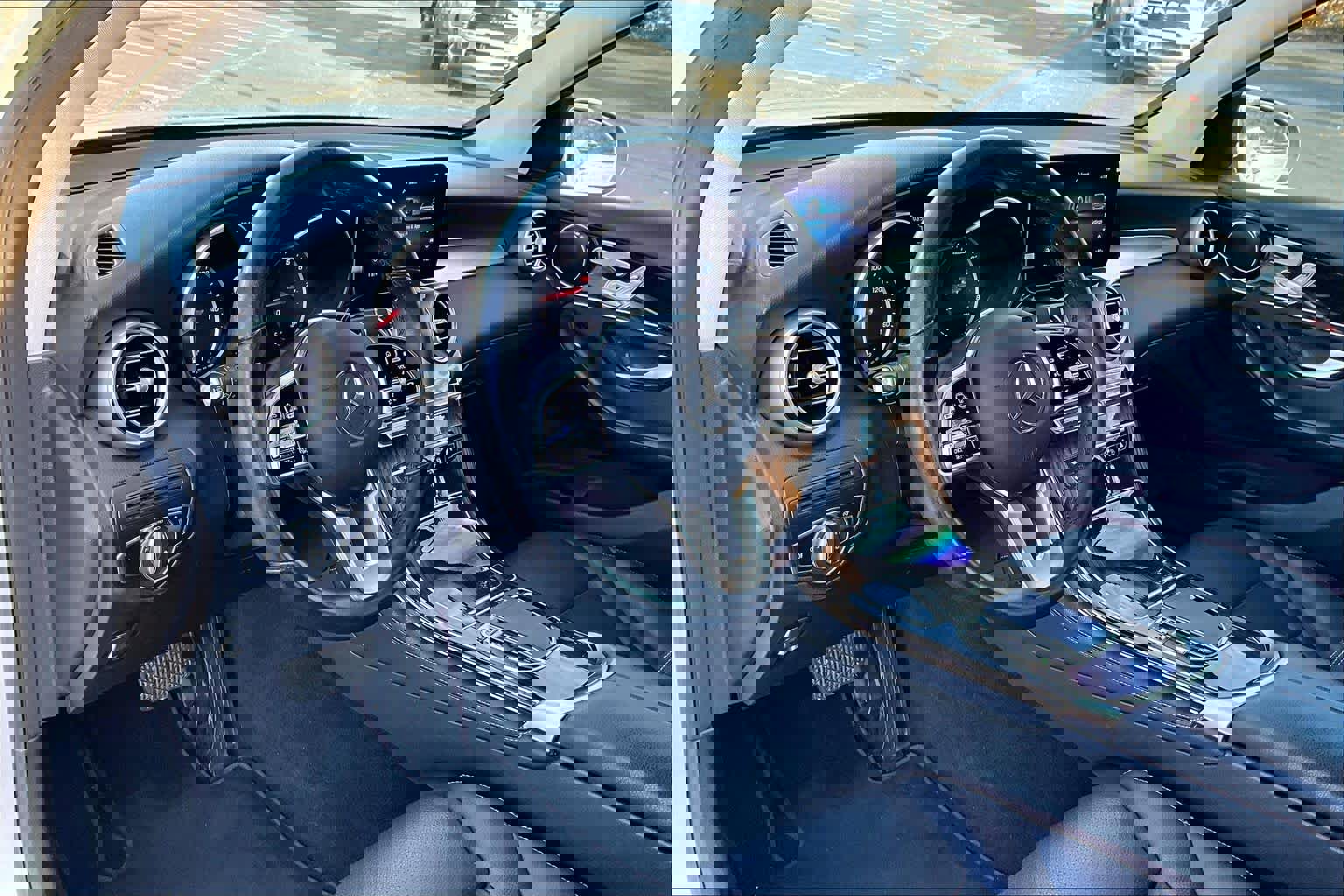 Used 2020 Mercedes-Benz GLC 300 image 34