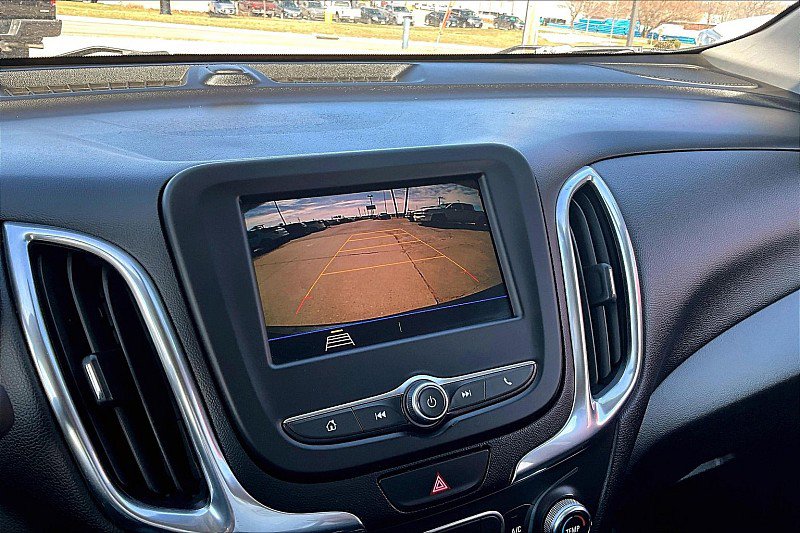 Used 2020 Chevrolet Equinox LT FWD image 14