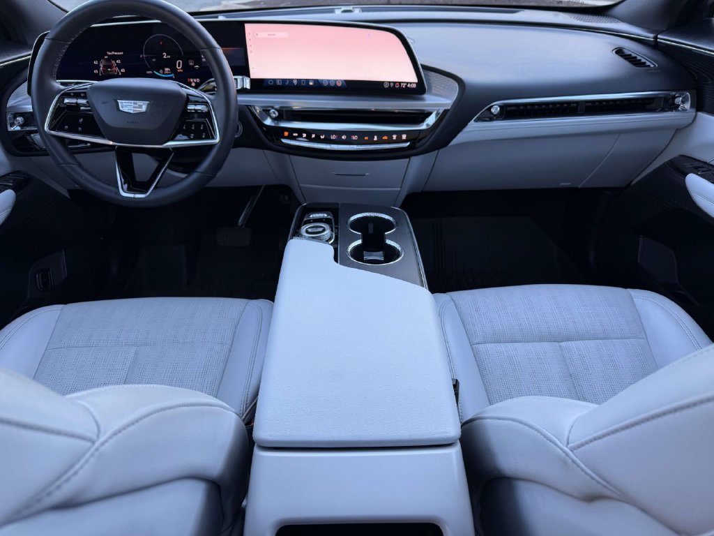 Certified 2024 Cadillac Lyriq Luxury w/ LPO, Floor Liner Package AWD/4WD image 18