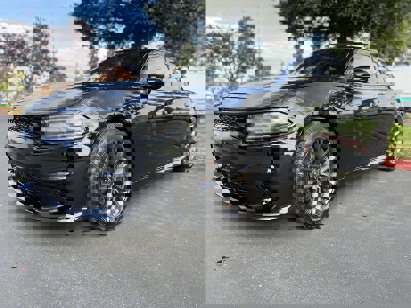 Used 2019 Dodge Charger R/T w/ Plus Group image 7