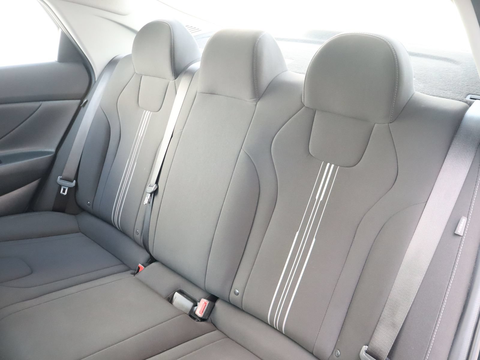 Used 2024 Hyundai Elantra SEL FWD image 41