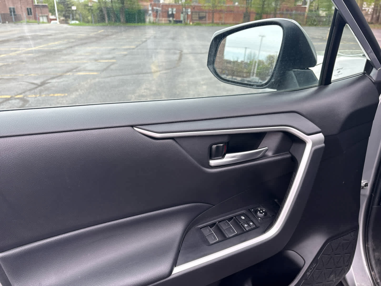 Used 2023 Toyota RAV4 XLE w/ Convenience Package image 17