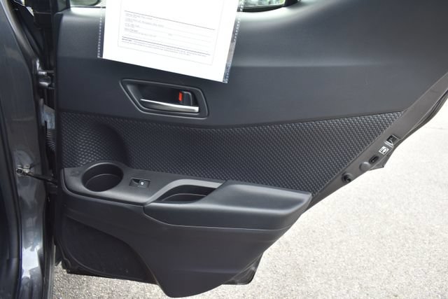 Used 2019 Toyota C-HR XLE FWD image 35
