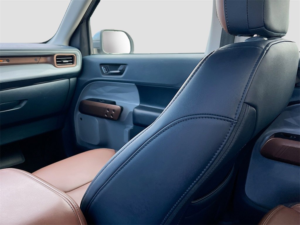 Used 2023 Ford Maverick Lariat w/ Lariat Luxury Package image 24