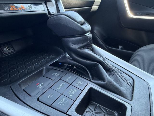 Certified 2024 Toyota RAV4 LE image 19