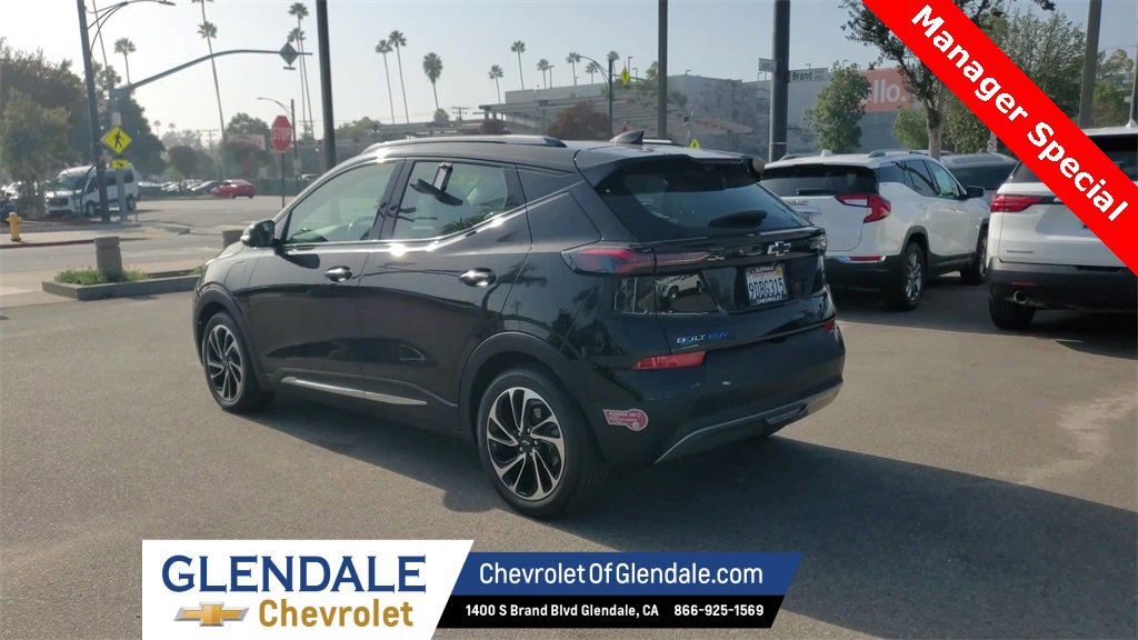 Certified 2022 Chevrolet Bolt EUV Premier w/ Sun & Sound Package image 6
