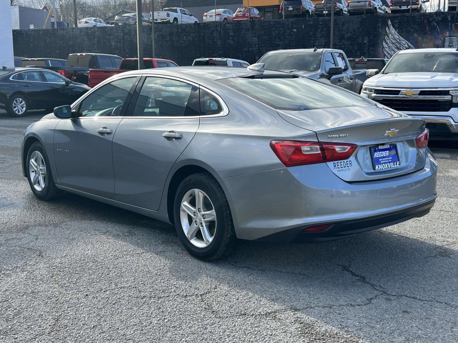 Used 2024 Chevrolet Malibu LT image 5