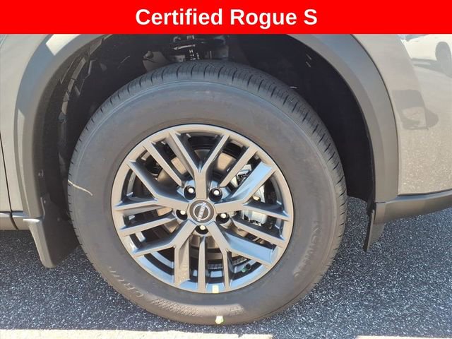 Certified 2026 Nissan Rogue S FWD image 10
