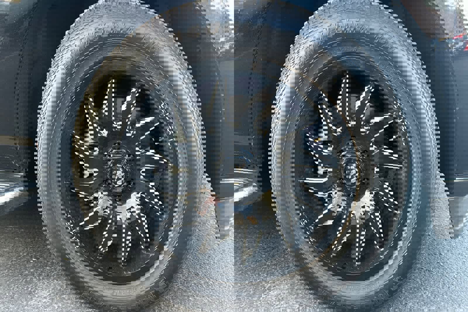 Used 2019 Ford Expedition XLT w/ Equipment Group 202A image 11