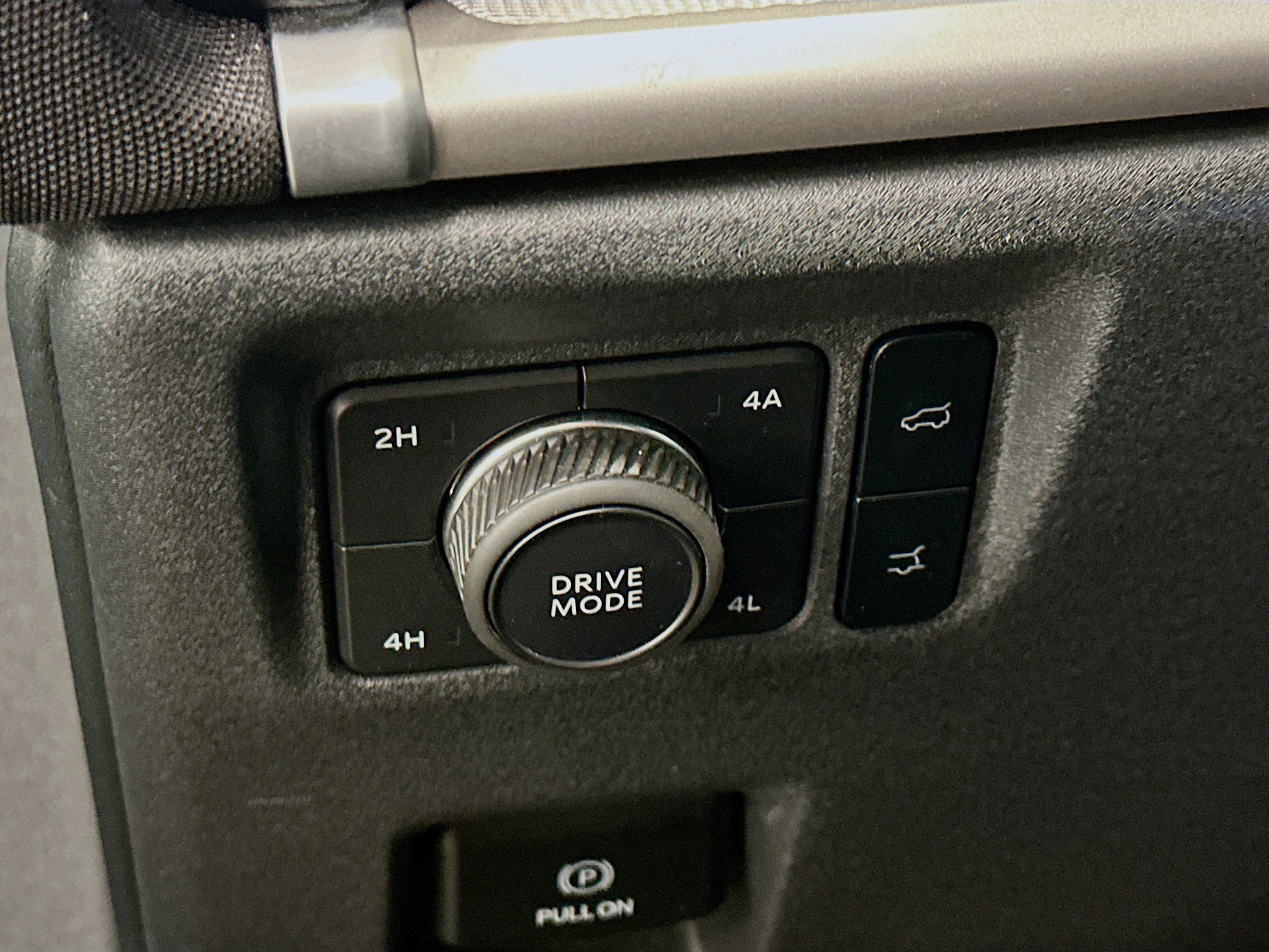 Used 2025 Ford Expedition Max Active image 17