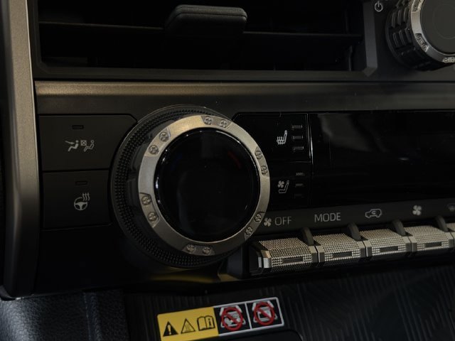 New 2026 Toyota 4Runner Platinum AWD/4WD image 17