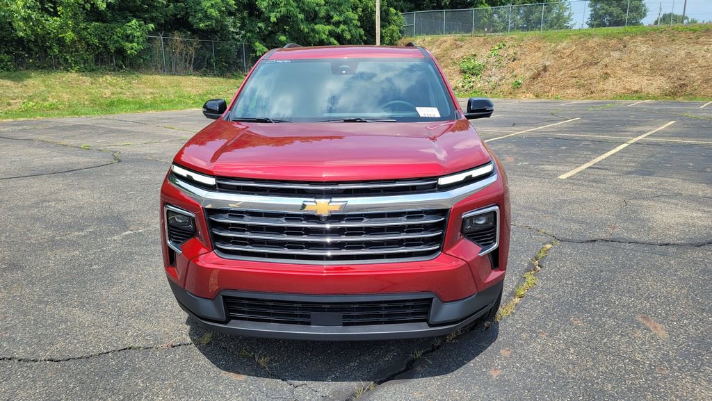 New 2025 Chevrolet Traverse LT w/ Driver Confidence Package image 4