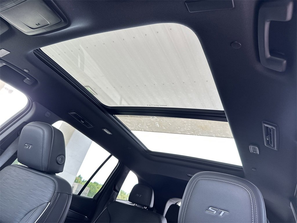 New 2025 Buick Enclave Sport Touring w/ Power Package image 29