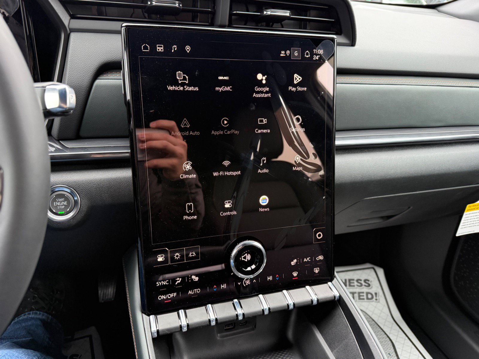 New 2026 GMC Terrain AT4 AWD/4WD image 30