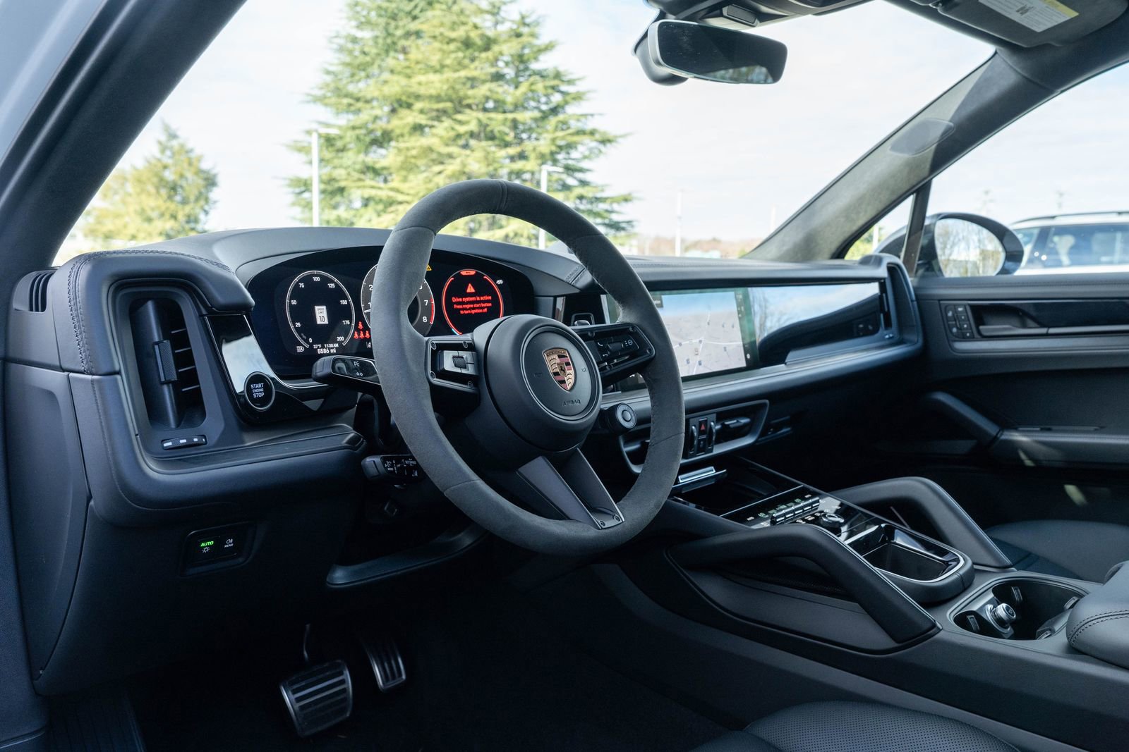 Certified 2025 Porsche Cayenne GTS image 4