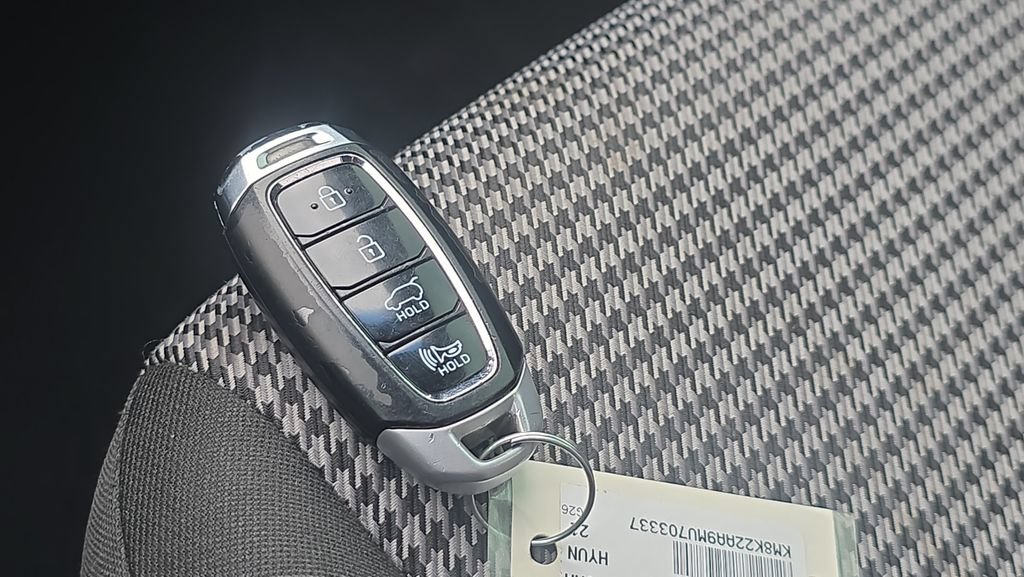 Used 2021 Hyundai Kona SEL FWD image 32