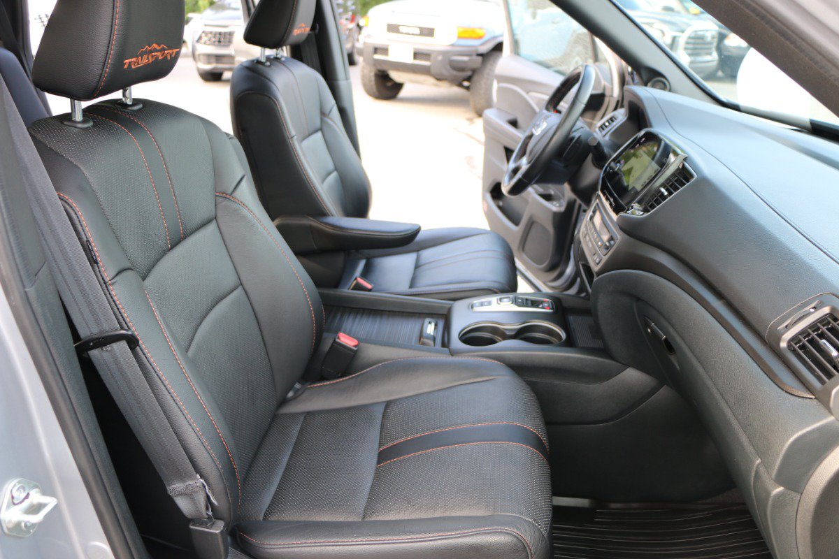 Used 2023 Honda Passport TrailSport image 33