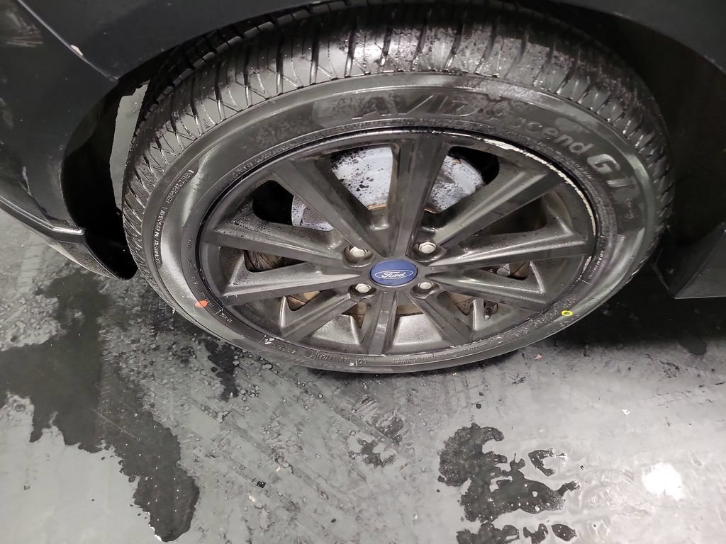 Used 2019 Ford Fiesta ST-Line FWD image 12