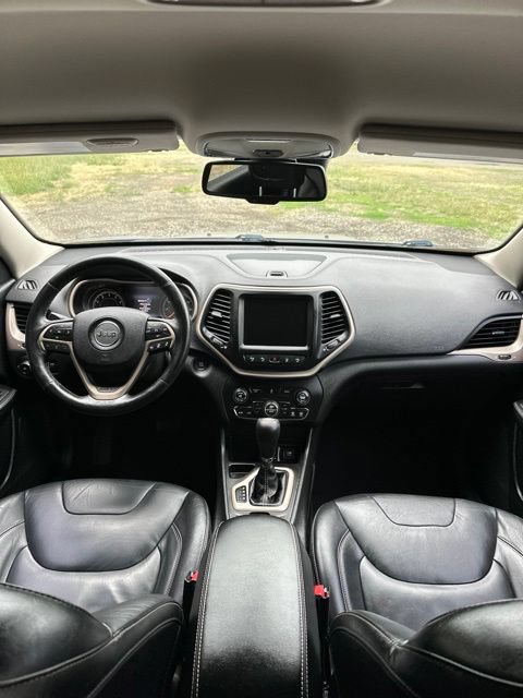 Used 2014 Jeep Cherokee Limited w/ Technology Group FWD image 23
