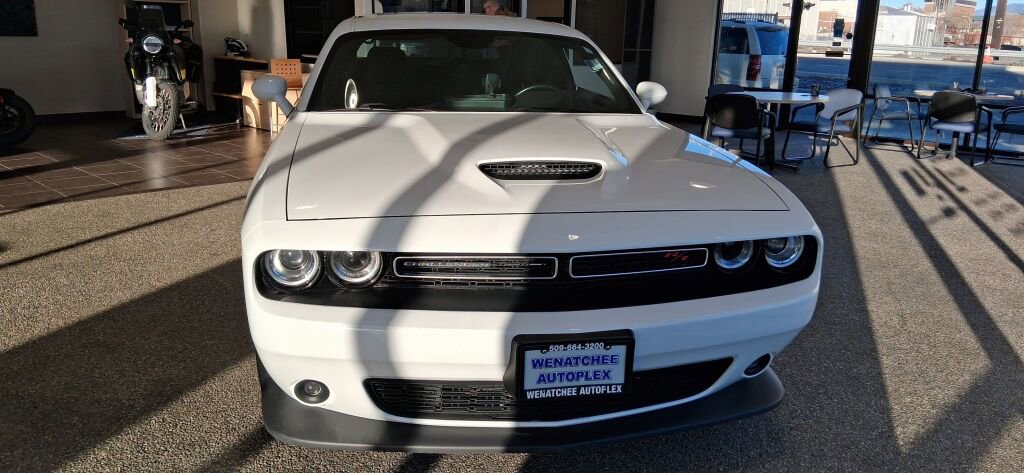 Used 2021 Dodge Challenger R/T image 4