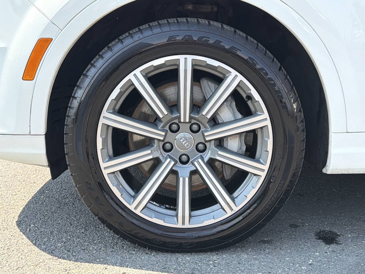 Used 2018 Audi Q7 3.0T Prestige AWD/4WD image 2