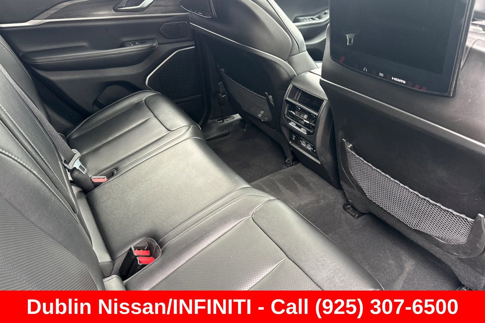 Used 2023 Jeep Grand Cherokee 4WD 4xe w/ Luxury Tech Group II image 19