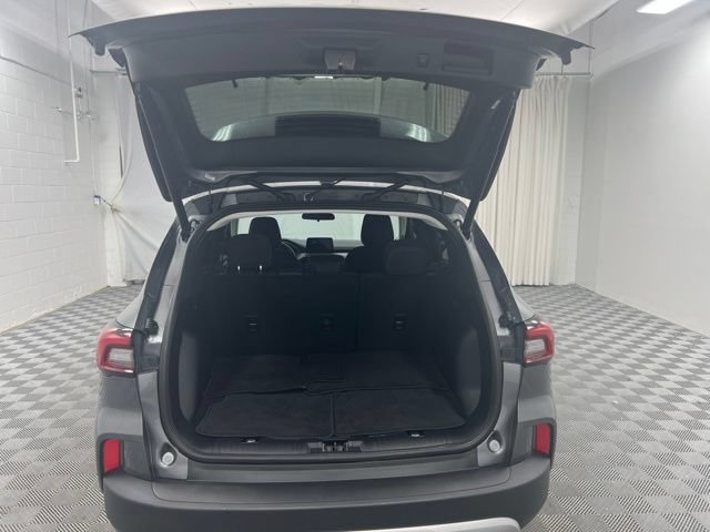 Used 2023 Ford Escape Active AWD/4WD image 8