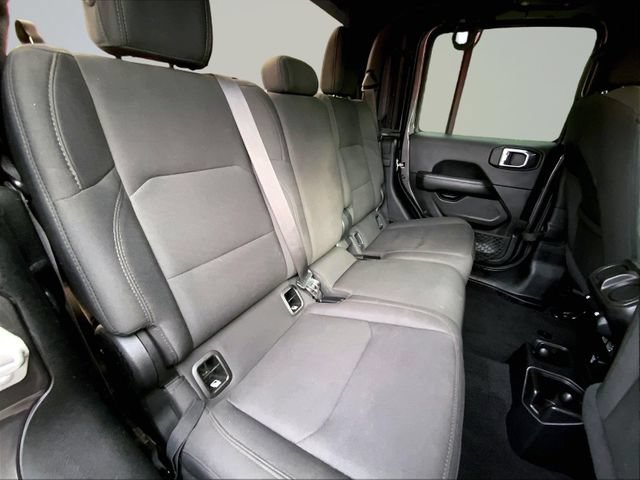 Used 2021 Jeep Gladiator Overland w/ Safety Group AWD/4WD image 33
