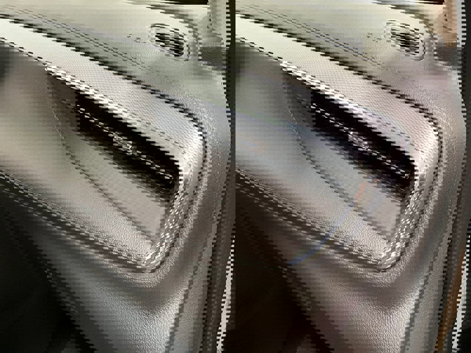 Used 2025 Buick Encore GX Avenir w/ Avenir Technology Package image 15