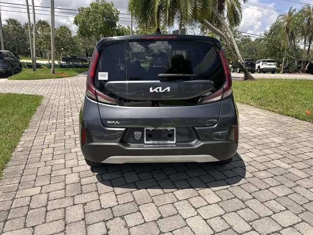 Used 2024 Kia Soul LX w/ Option Group 015 FWD image 33
