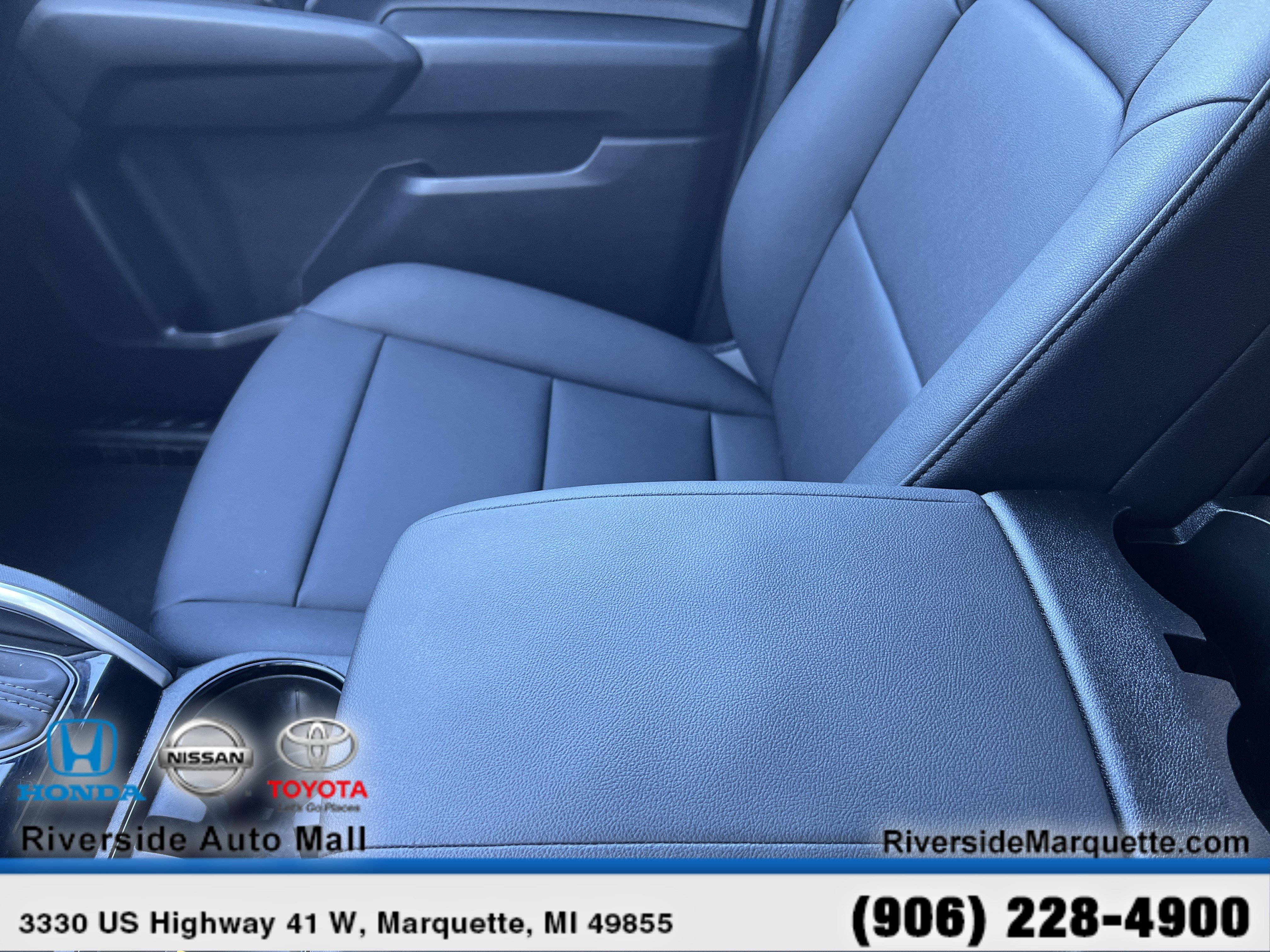 Used 2026 Chevrolet Colorado Trail Boss AWD/4WD image 20