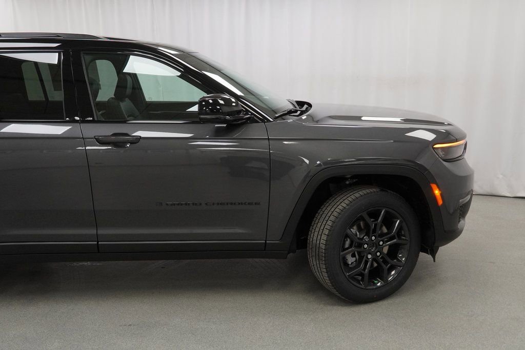 New 2025 Jeep Grand Cherokee L Limited image 10