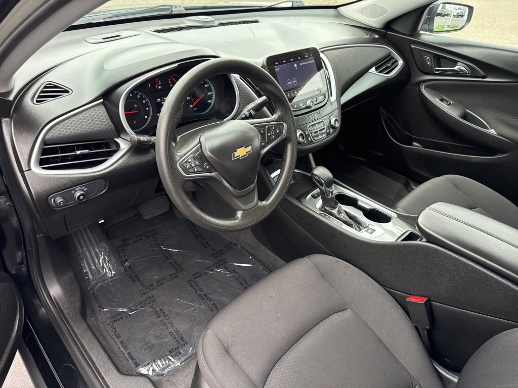 Used 2024 Chevrolet Malibu LT image 19