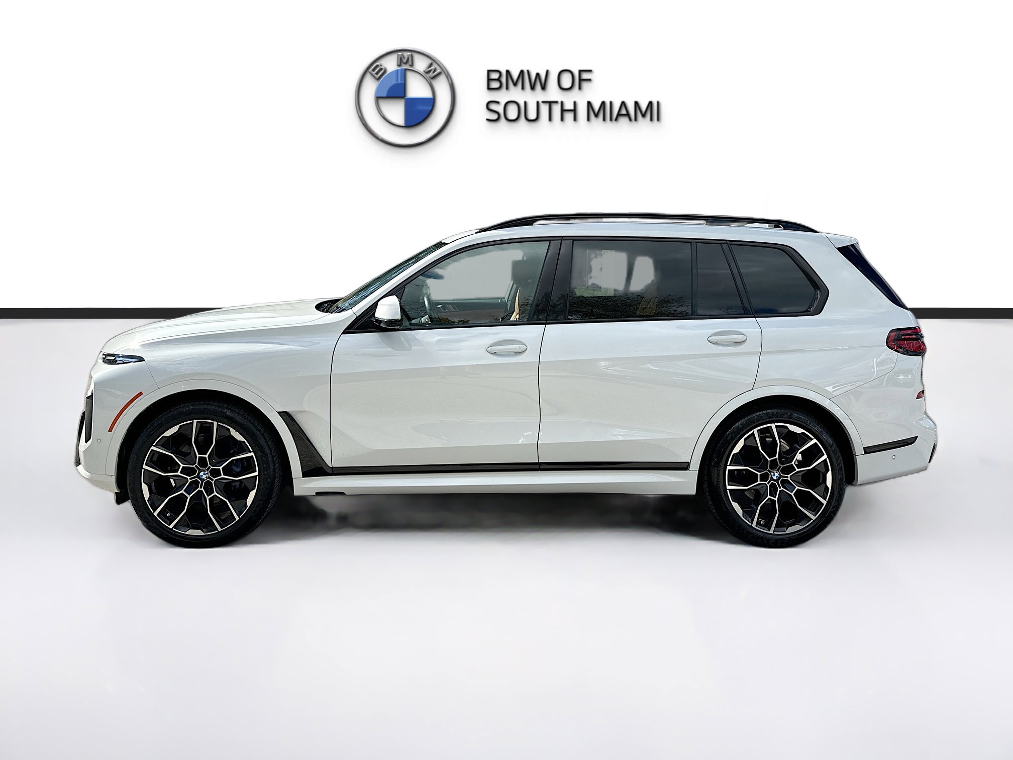 Certified 2023 BMW X7 xDrive40i w/ M Sport Package image 4
